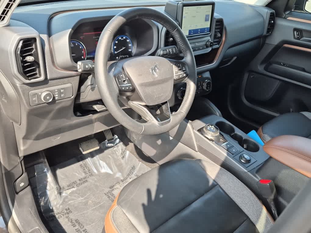 Used 2022 Ford Bronco Sport Outer Banks w/ Tech Package AWD/4WD image 11