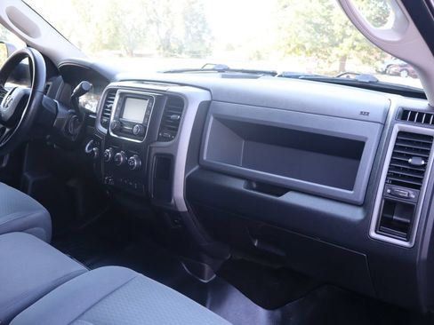 Used 2018 RAM 2500 Tradesman w/ Chrome Appearance Group AWD/4WD image 17