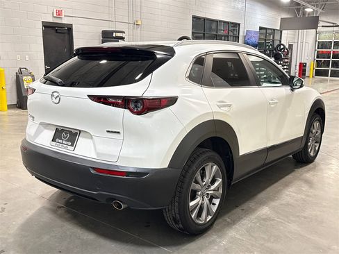 Certified 2022 MAZDA CX-30 AWD 2.5 S w/ Select Package image 4