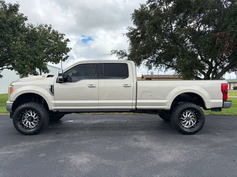 Used 2017 Ford F350 King Ranch w/ King Ranch Ultimate Package AWD/4WD image 4