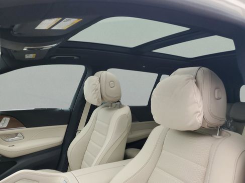 Certified 2026 Mercedes-Benz GLS 580 4MATIC image 27