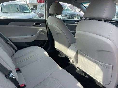 Used 2018 Hyundai Sonata SE FWD image 11
