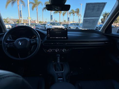 Used 2024 Honda HR-V EX-L image 13