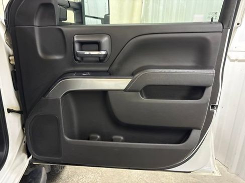 Used 2018 Chevrolet Silverado 1500 LT w/ True North Edition AWD/4WD image 14