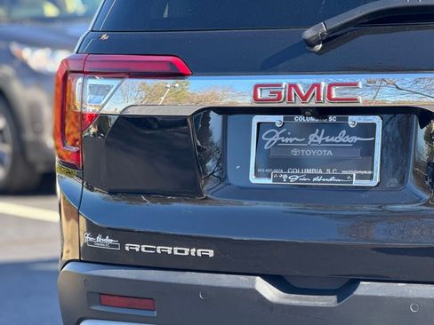 Used 2023 GMC Acadia SLE w/ Driver Convenience Package image 14