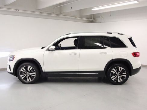 Certified 2025 Mercedes-Benz GLB 250 4MATIC image 7