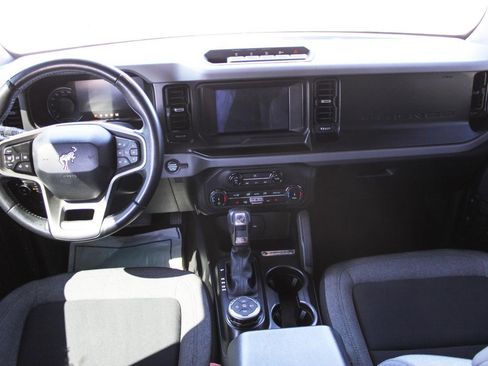 Used 2022 Ford Bronco Big Bend w/ Sasquatch Package image 8