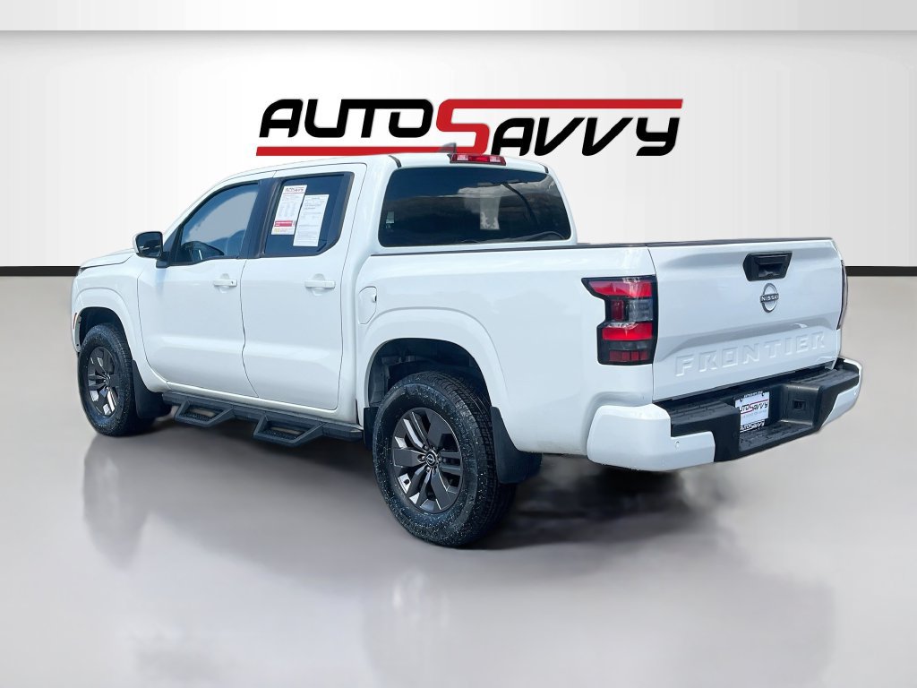 Used 2025 Nissan Frontier SV AWD/4WD image 5