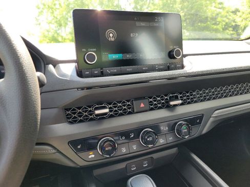 Used 2024 Honda Accord EX image 13