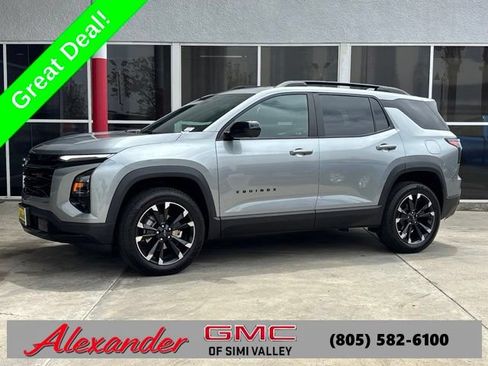 Used 2025 Chevrolet Equinox RS w/ Safety and Technology Package FWD image 9