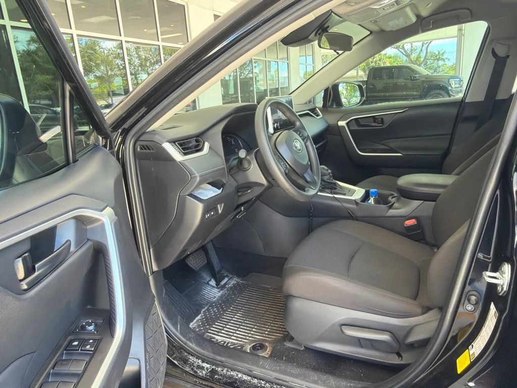 Used 2024 Toyota RAV4 LE FWD image 2
