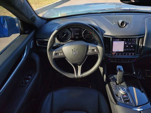Used 2021 Maserati Levante Base image 19