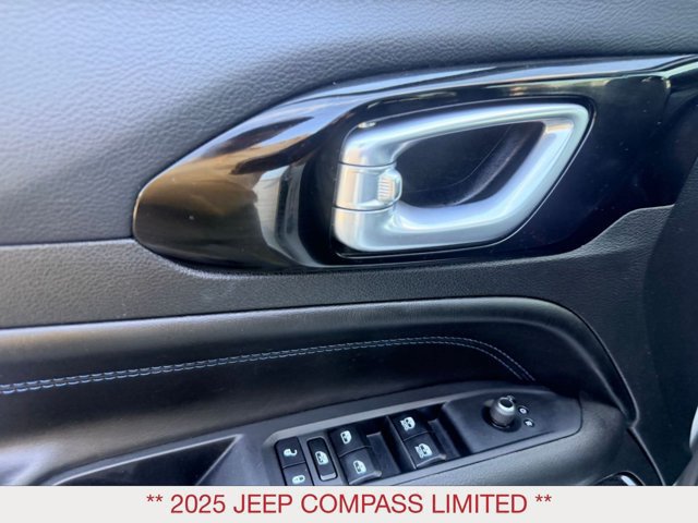 Certified 2025 Jeep Compass Limited w/ High Altitude Package AWD/4WD image 9