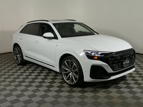 New 2026 Audi Q8 Prestige image 1