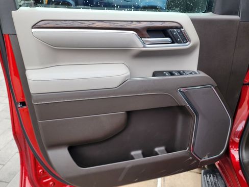 New 2026 GMC Sierra 1500 SLT w/ X31 Off-Road Package image 14