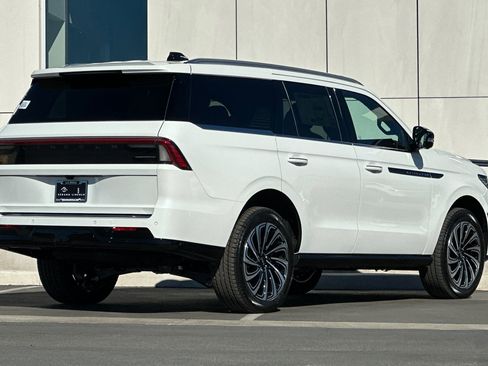 New 2025 Lincoln Navigator Black Label image 3