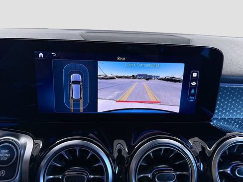 Certified 2025 Mercedes-Benz GLB 250 image 15