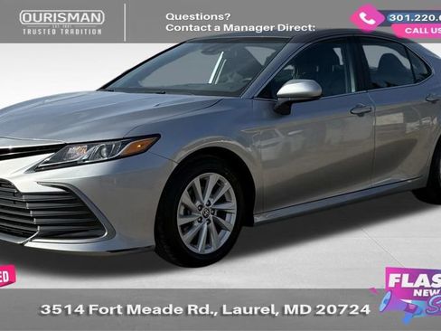 Used 2024 Toyota Camry LE image 3