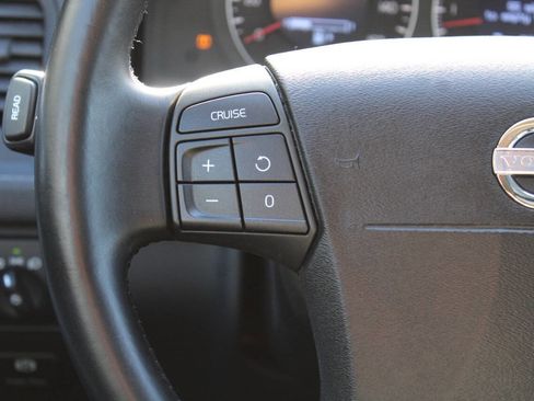 Used 2010 Volvo XC60 3.2 image 39