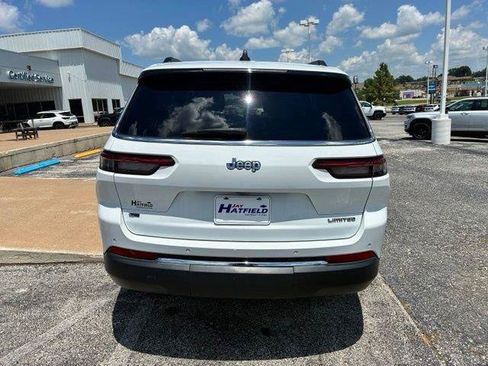 Used 2022 Jeep Grand Cherokee L Limited RWD image 7