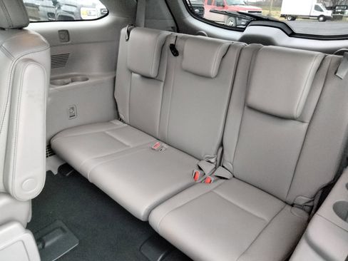 Used 2019 Toyota Highlander Limited image 11