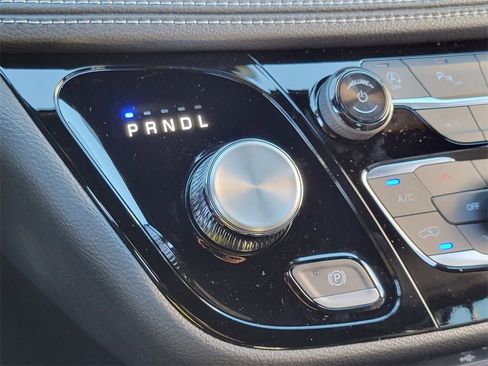 New 2026 Chrysler Pacifica Select image 12