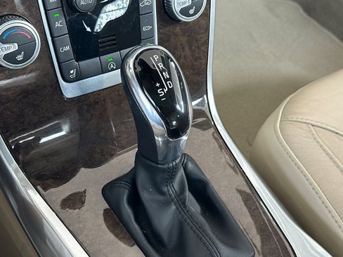 Used 2016 Volvo S80 T5 w/ Convenience Package FWD image 20