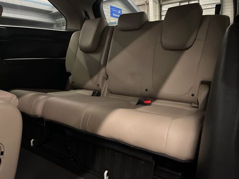 Used 2018 Honda Odyssey EX-L image 39