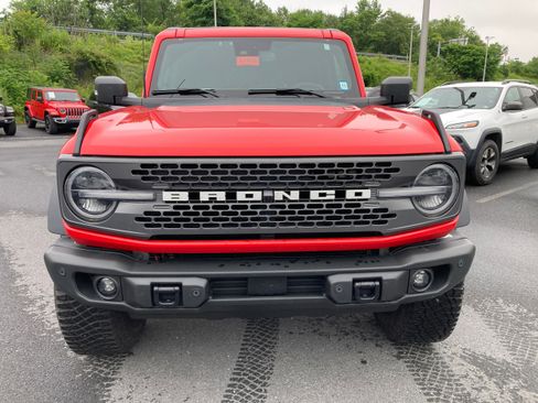 Used 2023 Ford Bronco Badlands w/ Sasquatch Package image 2