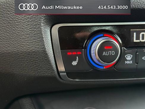 Used 2024 Audi Q3 2.0T Premium Plus AWD/4WD image 27