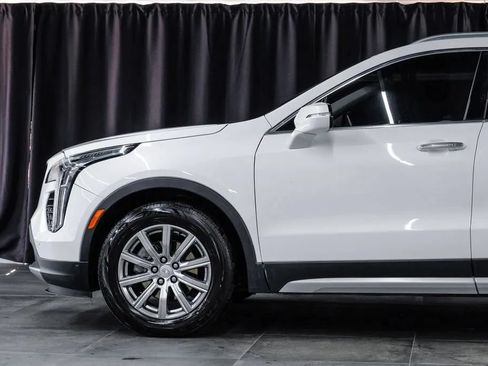 Used 2021 Cadillac XT4 Premium Luxury FWD image 16