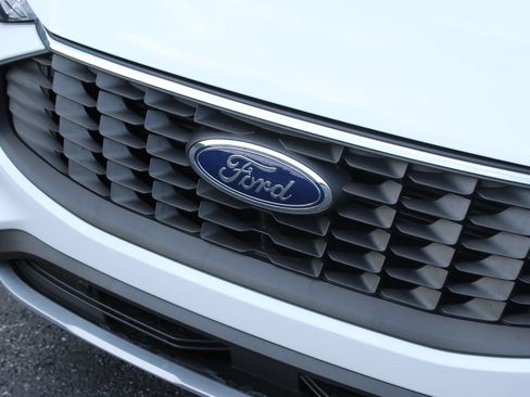 New 2026 Ford Escape Active w/ Cold Weather Package AWD/4WD image 9