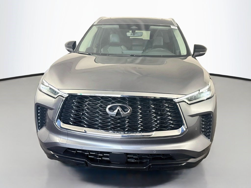 Used 2024 INFINITI QX60 Luxe AWD/4WD image 2