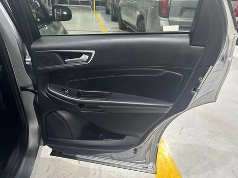 Used 2021 Ford Edge Titanium AWD/4WD image 32
