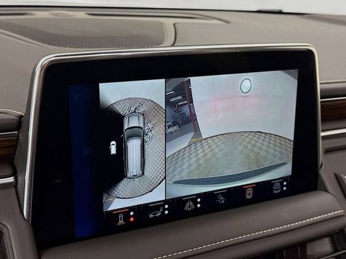 Used 2023 Chevrolet Tahoe Premier w/ Advanced Technology Package image 16