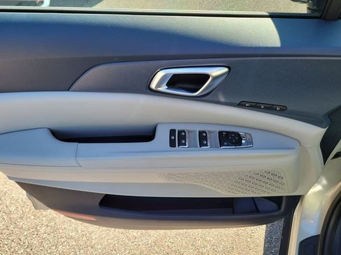 New 2026 Kia Carnival SX FWD image 21