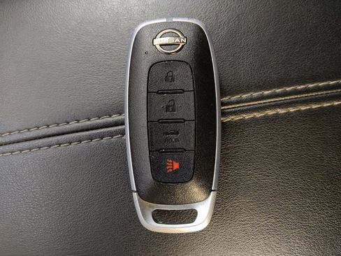Used 2025 Nissan Sentra SV FWD image 32