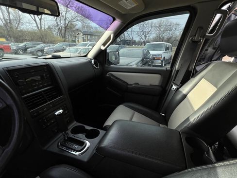 Used 2007 Ford Explorer Sport Trac Limited RWD image 14