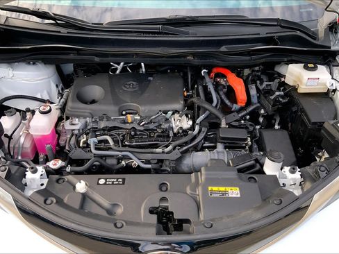 Used 2024 Toyota Sienna Limited AWD/4WD image 30
