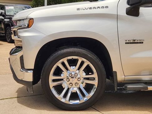 Used 2019 Chevrolet Silverado 1500 LT w/ Texas Edition RWD image 5
