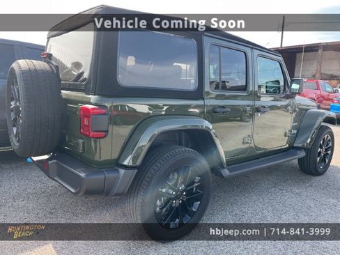 Used 2023 Jeep Wrangler Unlimited Sahara image 4