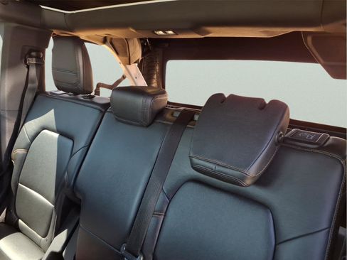 Used 2021 Ford Bronco Badlands image 23