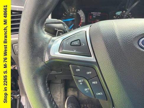 Used 2018 Ford Edge SEL AWD/4WD image 35