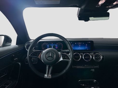 Certified 2025 Mercedes-Benz CLA 250 4MATIC image 29
