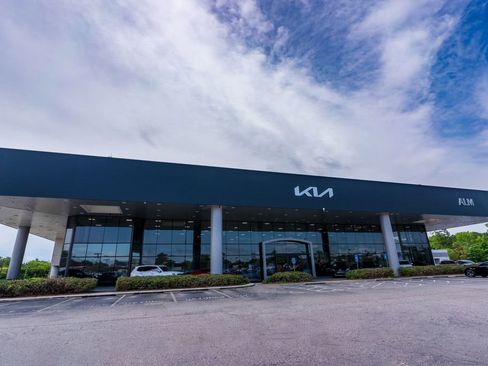 Used 2024 Ford F150 XLT w/ Tow/Haul Package image 56