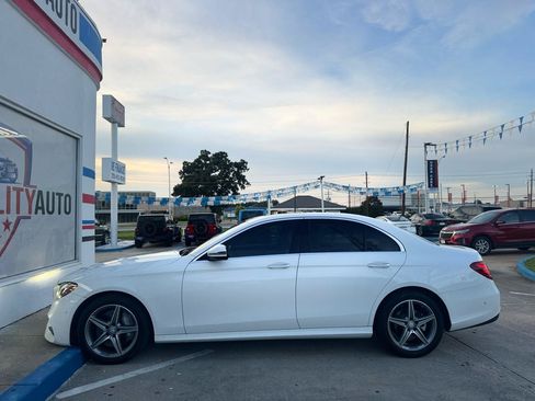 Used 2017 Mercedes-Benz E 300 w/ Premium 1 Package image 31