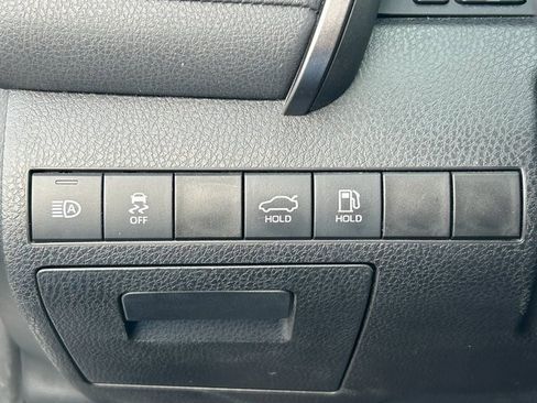 Used 2021 Toyota Camry SE image 22