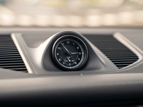 New 2026 Porsche Macan S image 17