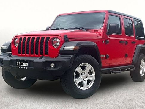 Used 2019 Jeep Wrangler Unlimited Sport S AWD/4WD image 16