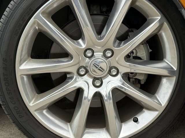 Used 2013 Lincoln MKZ FWD image 11